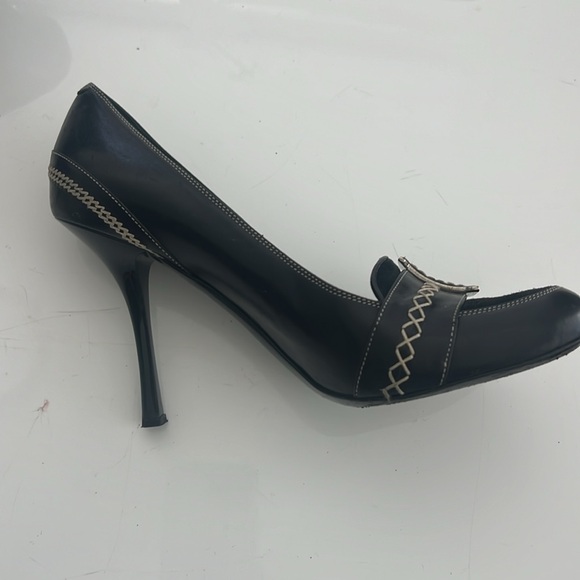 Authentic Vintage DIOR shoes  | Authentic Vintage Dior Round Closed Toe CD logo - Picture 5 of 13